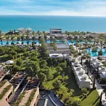 ساسيزي لوكشري 5* بيليك