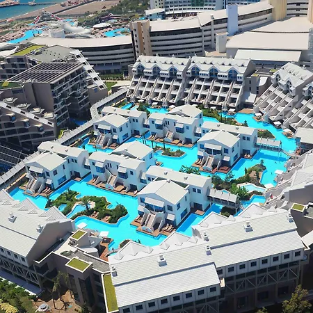 Susesi Luxury Resort