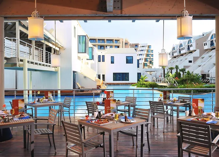 苏塞茜豪华度假酒店 5* 贝莱克